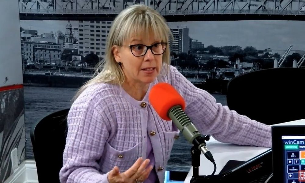 fm1033,députée,Laporte,CAQ,projet,loi,décision,Coalition,avenir,confiance,ministre,faveur,indépendante,mandat,voté,médecins