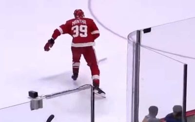 joueur,Mantha,défi,hockeyeur,nouvelle,formation,saison,ligue,contrat,valeur,dollars,millions,ailier,points,buts,circuit,Devils