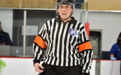 L'arbitre longueuilloise Elizabeth Mantha participe à ses deuxièmes Jeux Olympiques au hockey. Photo: Justin Gervais/Archives