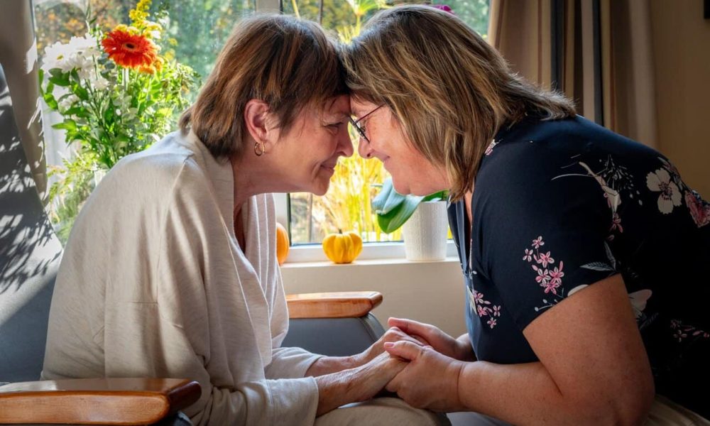 maison,source,financement,personnel,nature,humaine,travail,salaire,nature,réseau,public,soins,conditions,enjeu,écoute,direction