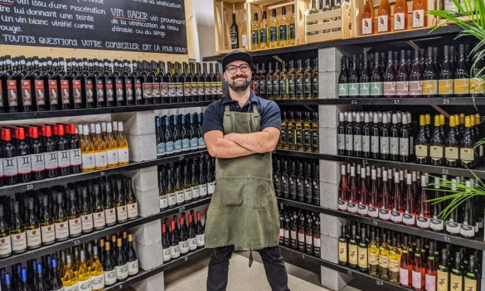 Une vitreine sur les vins québécois dans le Vieux-Longueuil