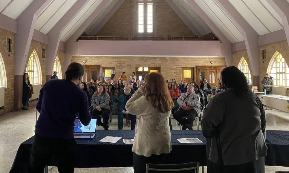 Alpha Iota et le Centre communautaire Saint-Maxime ont exprimé leurs besoins mardi à l'église Saint-Maxime. Photo : Courtoisie