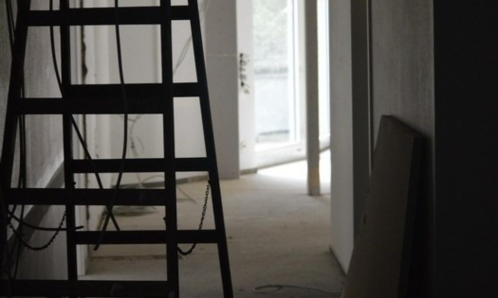 logements,nouveaux,Cent,aînés,Longueuil,office,habitation,création,autonomes,modestes,étages,rue,immeuble,fumée,gestion,studios,mission,projets,base