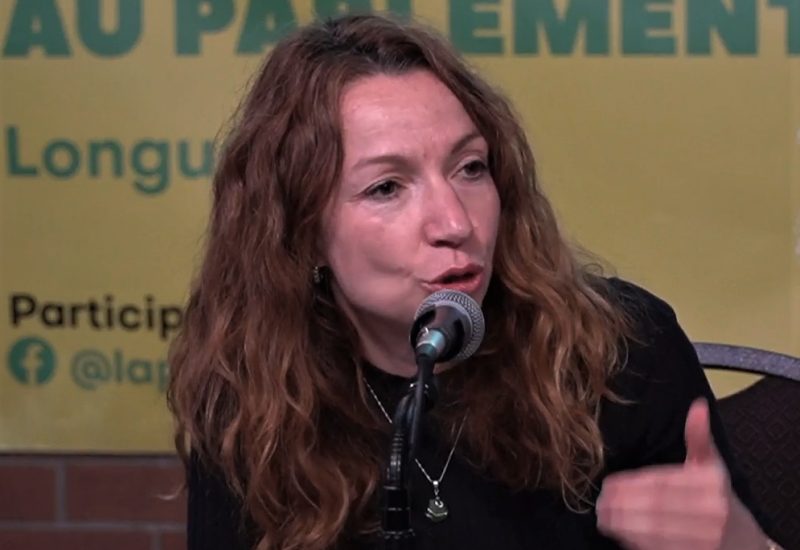 Candidate Martine Ouellet durant un débat