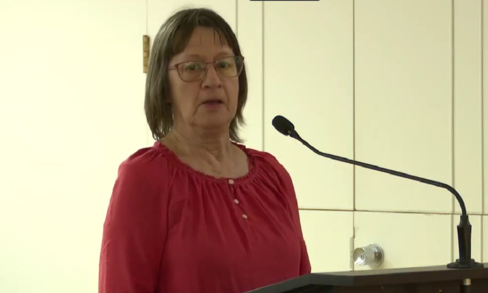 présence,cyclistes,résidente,Boucherville,élus,conseil,municipal,sécurité,raison,vélos,piétons,visible,intersections,vitesse,maire,zones,piste,jeunes,danger,électriques