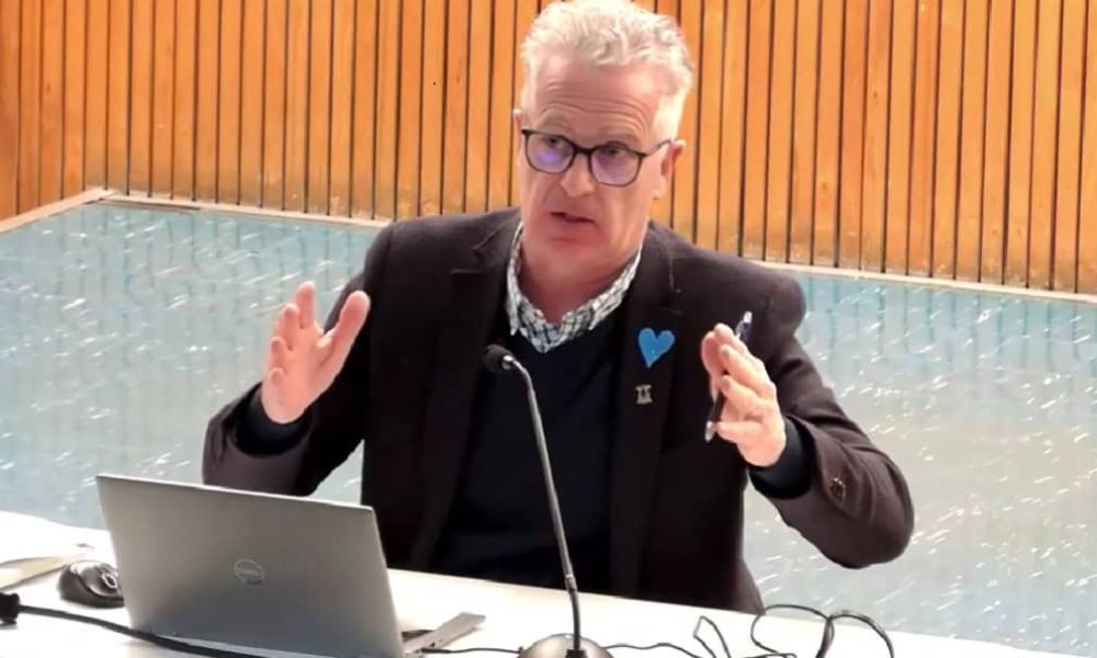 résidente,Greenfield Park,sécurité,piétons,arrêt,boulevard,élus,tuer,endroit,séance,conseil,automobilistes,lumineux,dangereuse,installer,panneaux,réponse,mesures,limite,vitesse