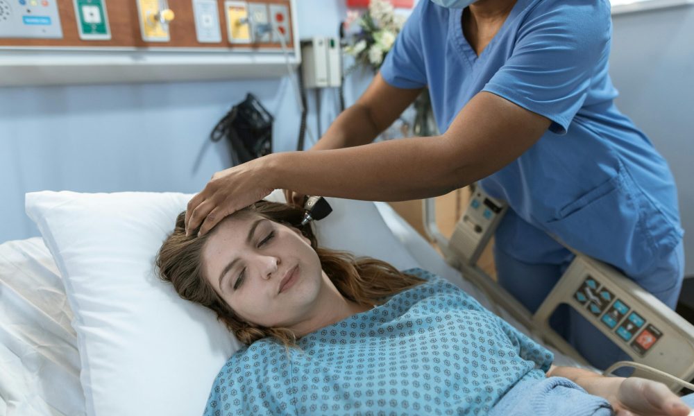 OIIQ,identifie,sein,enjeux,profession,infirmière,soins,charge,président,entrevue,accès,terme,centres,formations,problème,hausse,cas