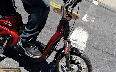 Article: Varennes affronte les comportements risqués en trottinettes électriques 