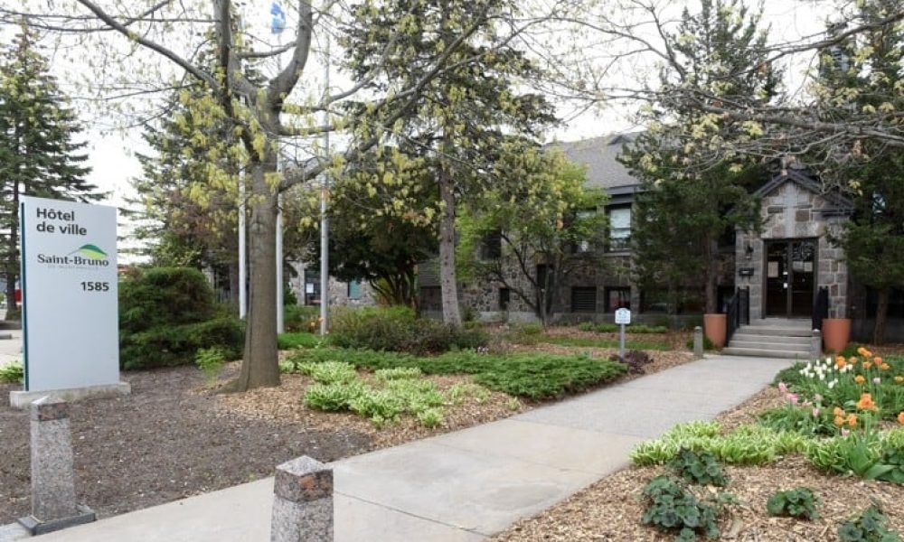 fm1033,ville,Saint-Bruno,bâtiments,patrimoniaux,journaliste,reportage