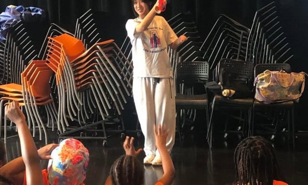 Une jeune amputée de Longueuil sensibilise les enfants à la prudence