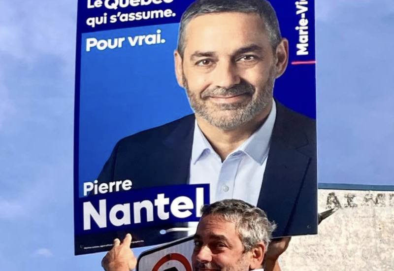 Le Péquiste Pierre Nantel recycle ses pancartes électorale