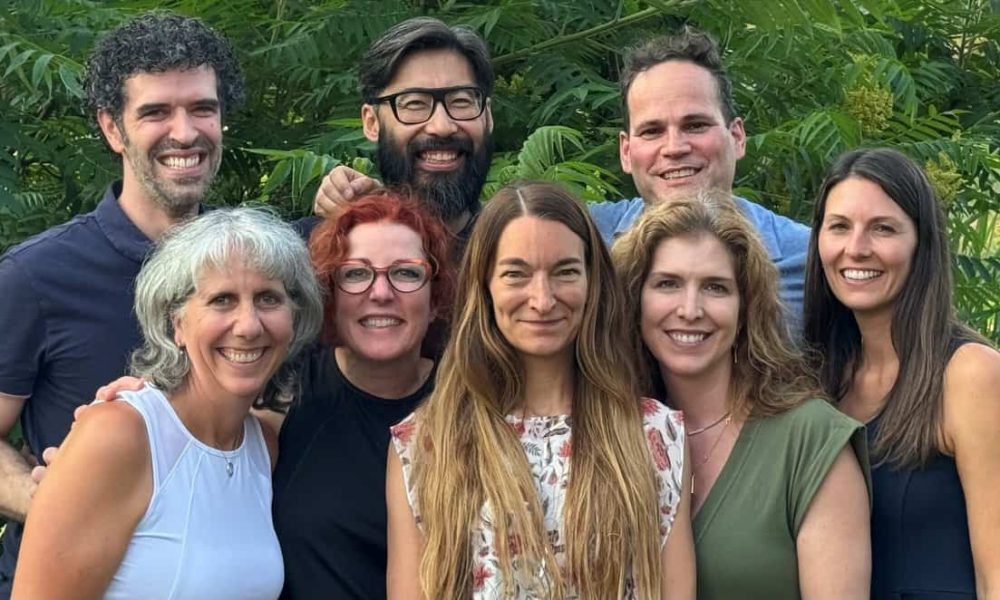 Des médecins grimpent le Kilimandjaro pour les femmes atteintes du cancer du sein