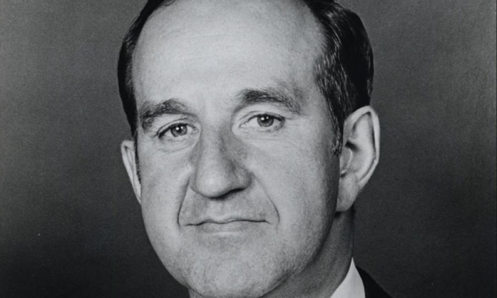 La circonscription pourrait adopter le nom complet de « Pierre Laporte », si la démarche de la députée Isabelle Poulet porte fruit. Photo: Wikipédia