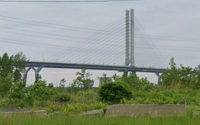 Article: Le pont Samuel-De Champlain porte la réalité des surdoses en s’illuminant de mauve ce soir