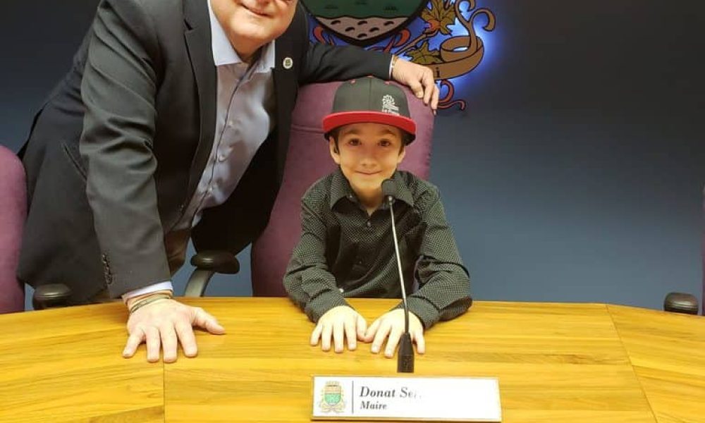 Zac St-Denis, 10 ans, devient ambassadeur de la semaine québécoise des personnes handicapées