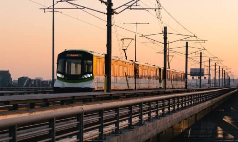 Le REM réduit ses heures pour réduire le bruit