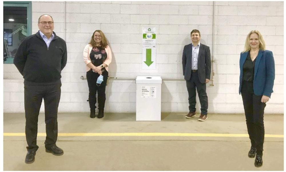 De gauche à droite : Daniel Sauvé, directeur Bâtiments et actifs métropolitains, Karine Fortin, conseillère principale, Santé et sécurité, Martin Lavoie, directeur Exploitation et Julie Venne, gestionnaire de projets. Source: Réseau de transport de Longueuil.