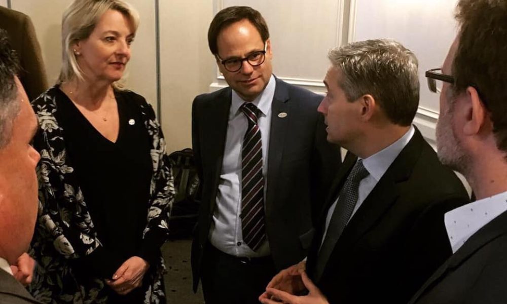 La mairesse de Longueuil présente à nouveau sa liste de priorité à Québec