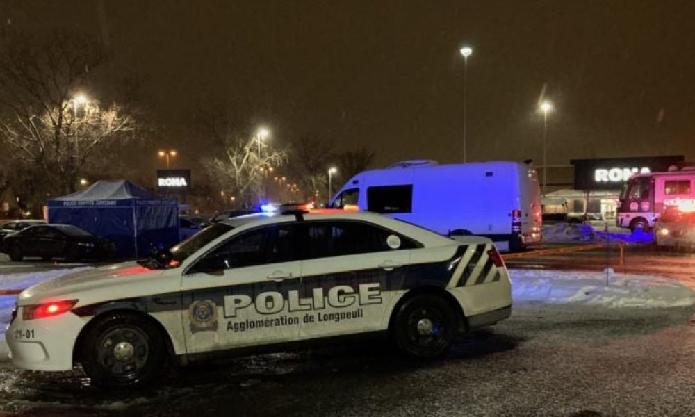 Le corps de la dame a été trouvé dans le stationnement d’un commerce du boulevard Roland-Therrien, à Longueuil. Photo: Facebook du SPAL