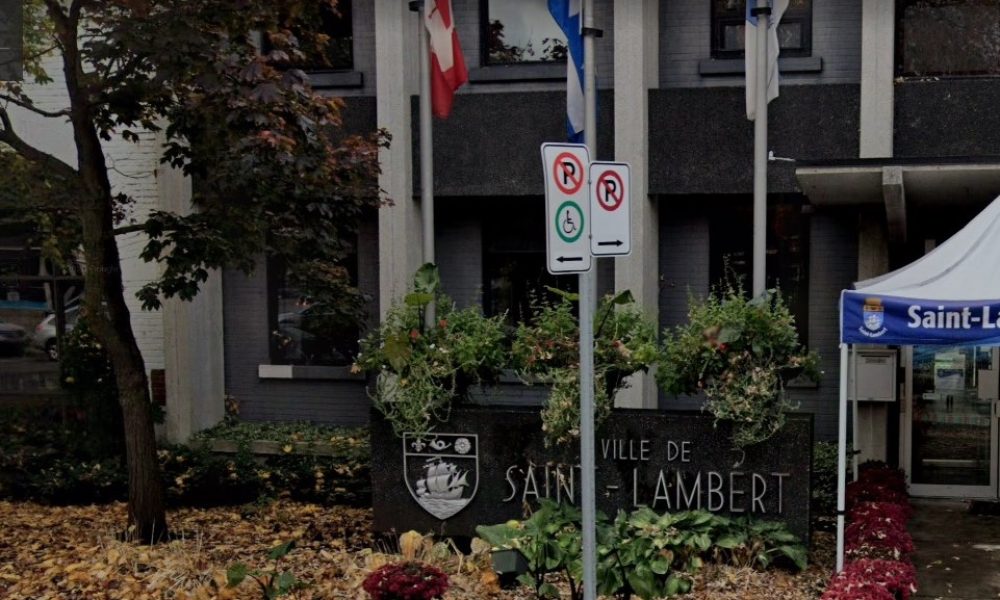 Saint-Lambert ferme son hôtel de Ville