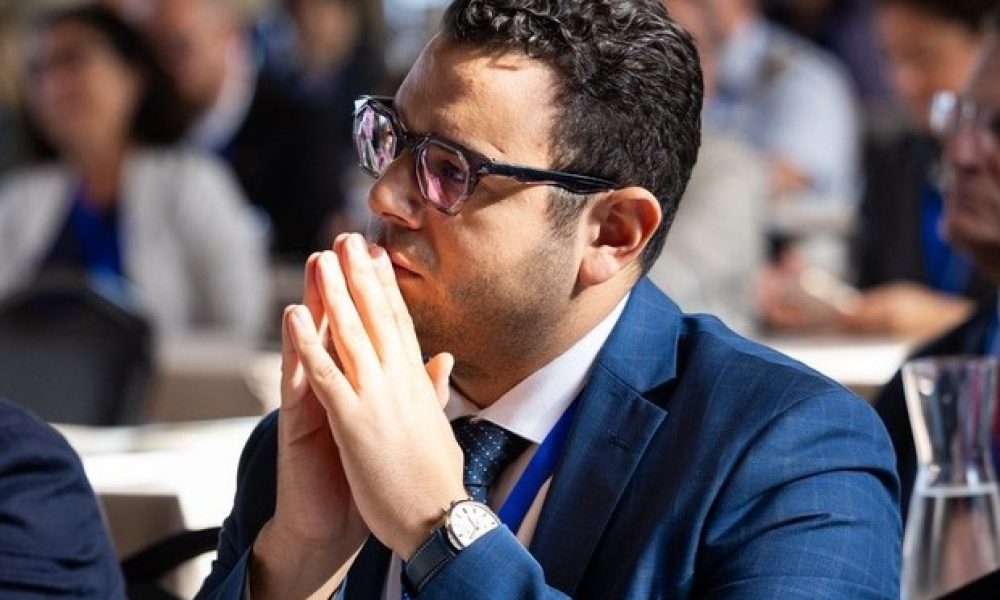 fm1033,économie,députés,ministre,équipe,entreprises,organisations,Longueuil,présidence,agglomération,fêtes,investissement,médias,achat,local