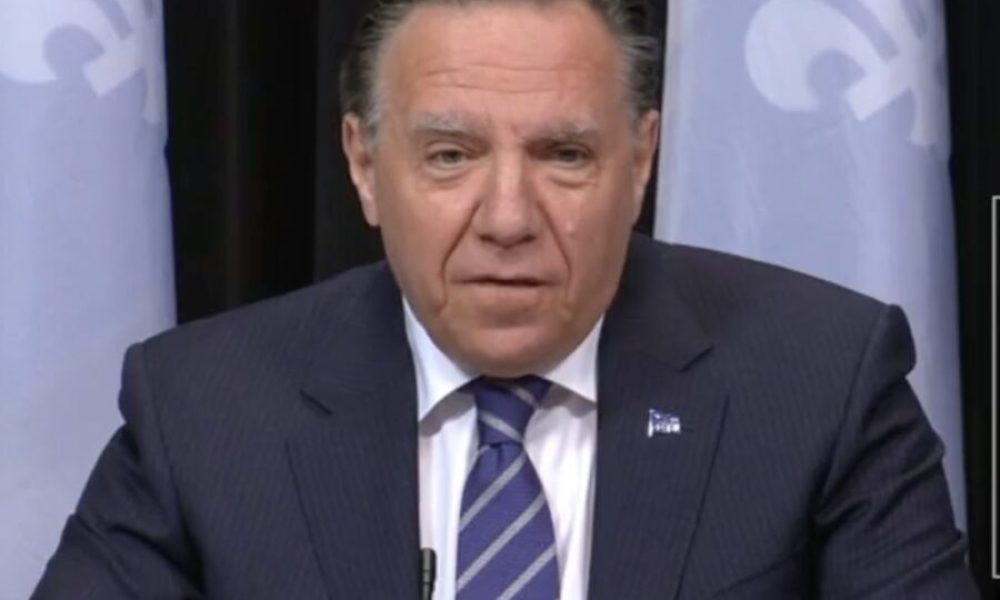 François Legault en conférence de presse annonçant le déconfinement
