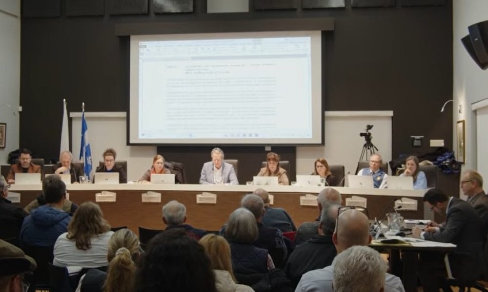 Varennes,villes,chantiers,entente,matériaux,pavage,rues,projets,forages,budgets,part,encadrement,études