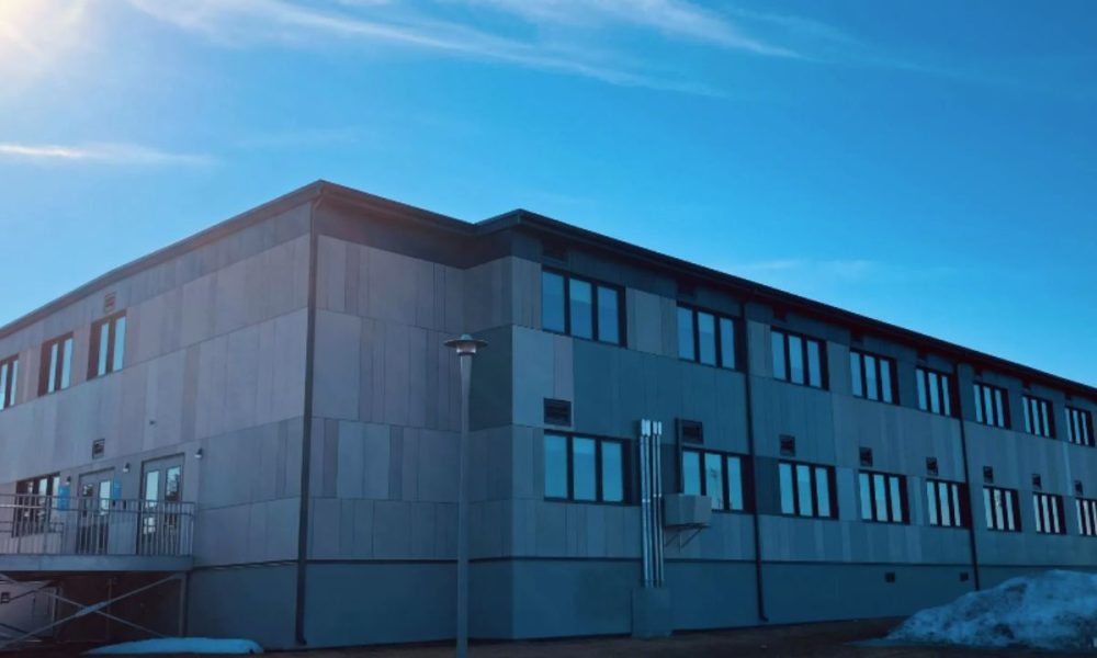 école,La Prairie,terrain,origine,centre,services,scolaire,chantier,démolition,construction,temps,rue,élèves,groupes,modernes
