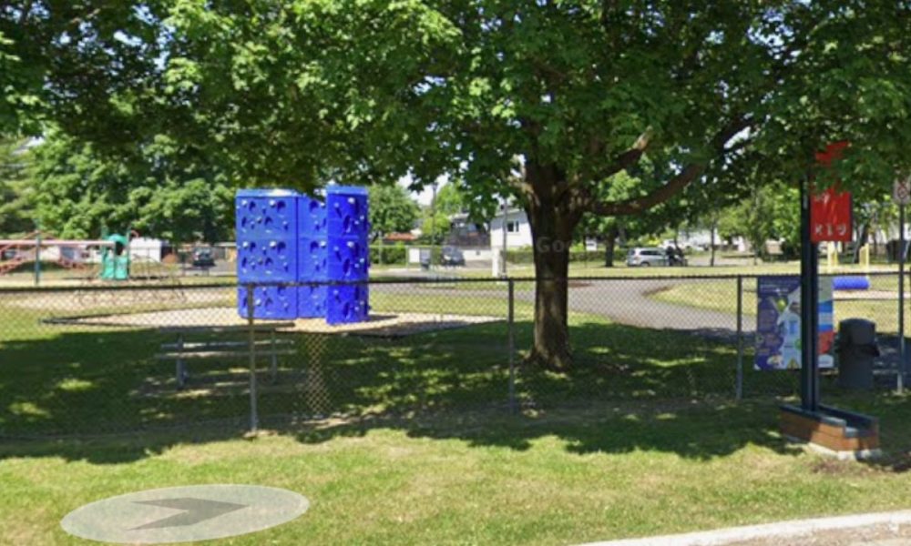 fm1033,parc,ville,Delson,inclusif,nouvelles,installations,siège,harnais,familles,mobilité,enfants,handicap,équipements,jeunes,parents