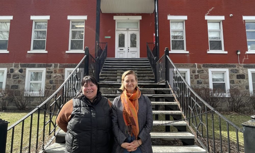 visite,tournée,symbole,CPE,ressources,joujou,Beloeil,enfance,petite,réseau,directrice,centres,stagiaires,immigration,contexte,local,services