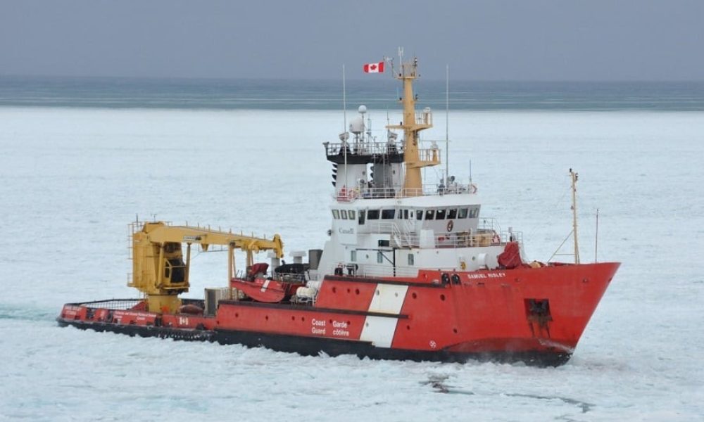 Le NGCC Samuel Risley dans une mission de déglaçage près de Goderich (Ontario) en février 2019. Photo: Groupe CNW/Garde côtière canadienne