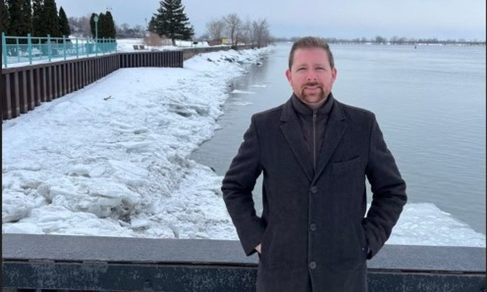 Le député Barsalou-Duval presse Ottawa d’agir pour les berges du Saint-Laurent