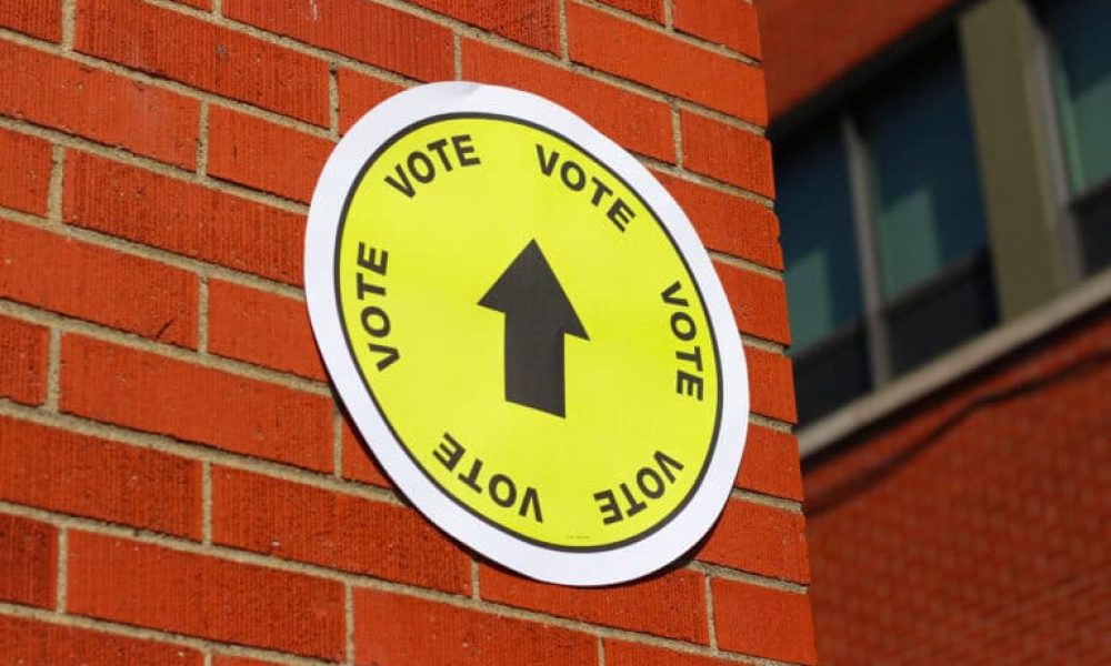 PQ,PLQ,comtés,Rive-Sud,meneur,vote,parti,semaine,élection,obtention,gouvernement,équipe,sièges,majorité,minorité,indécis