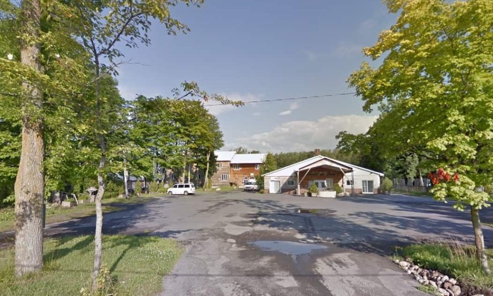 Les propriétaires d’un hôtel de Varennes aux prises avec des squatters