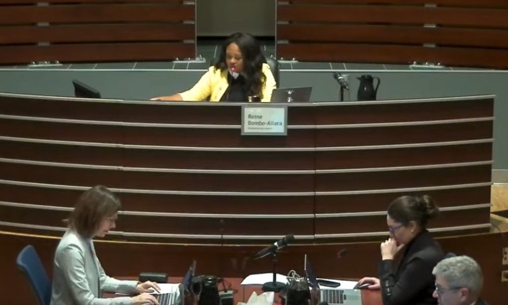 Les conseils de Longueuil reviennent au virtuel