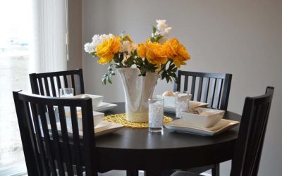 dining-table-1348717_1280-e1486598168454