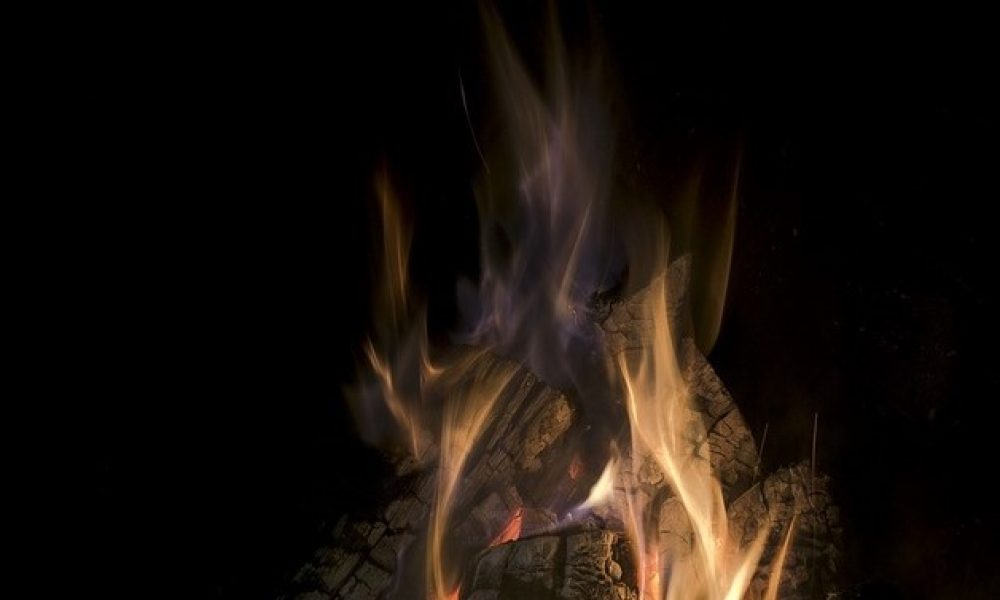 Les feux de bois s’invitent dans les élections à Longueuil