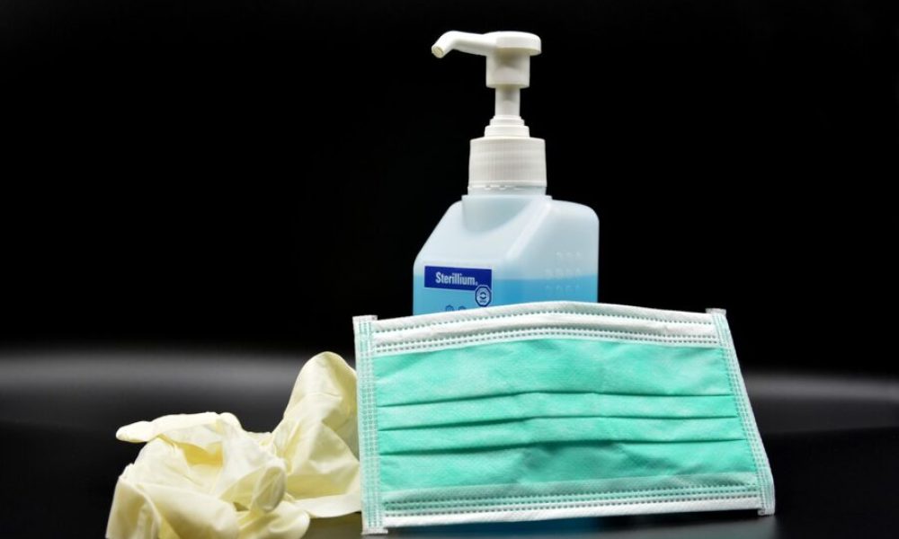 Québec resserre les mesures dans les CHSLD et résidences privées pour aînés