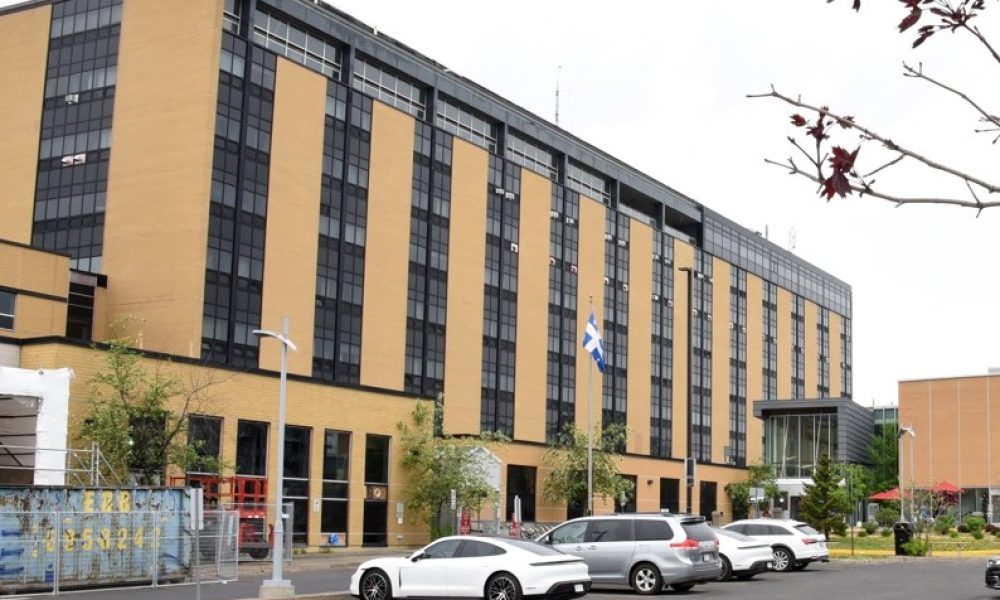 Nouveau robot orthopédique à l’Hôpital Charles-LeMoyne