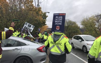 Paramédics : Tracts et pancartes pour Christian Dubé à Beloeil