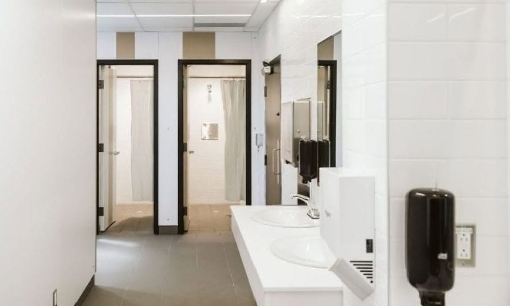 piscine,travaux,modernisation,chalet,site,confort,emprunt,accès,entrée,chauffage,élus,avis,motion,vestiaires,salles,adultes