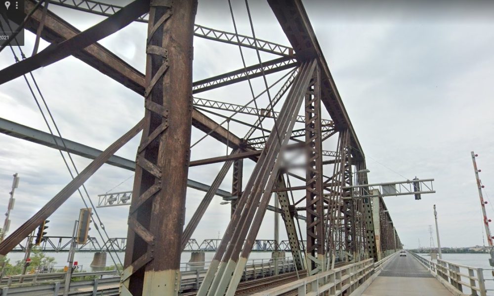 Le pont Victoria est fermé à la circulation