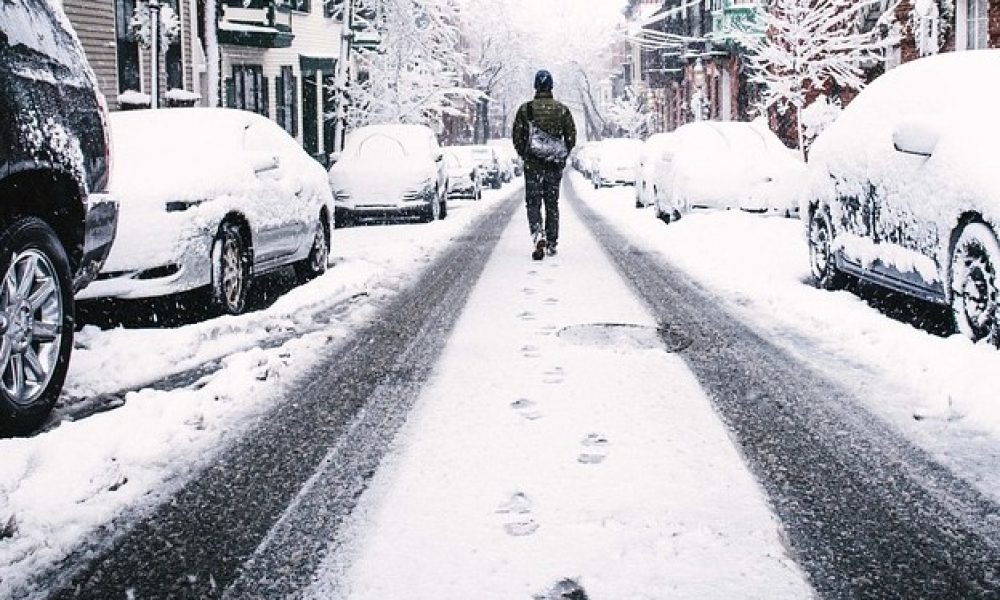 Le stationnement de nuit autorisé dans les rues de Saint-Lambert l’hiver prochain