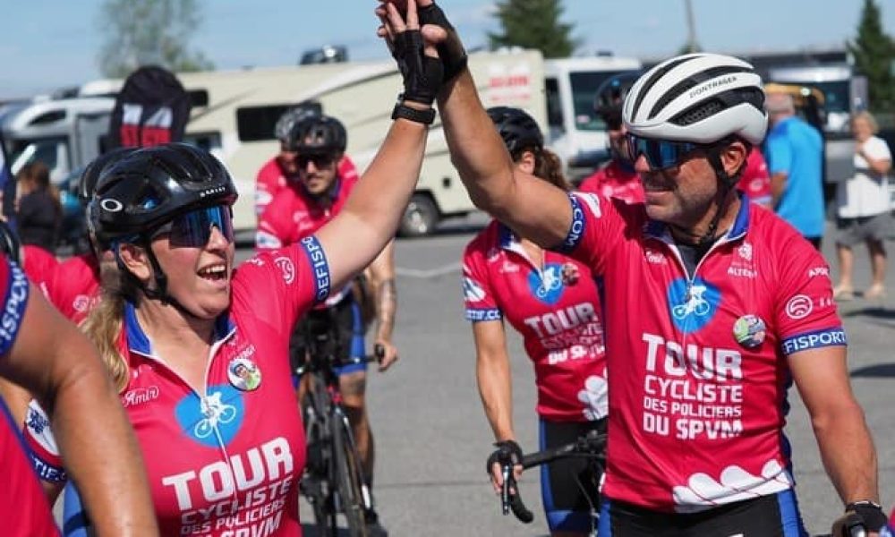 Le tour cyclisme des policiers s’avère un véritable succès