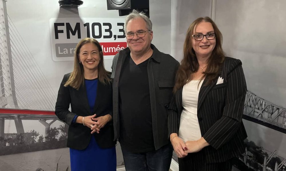 Les deux candidates à la mairie de Brossard, Doreen Assaad, mairesse sortante, et Hanadi Saad se sont rencontrées pour discuter d’enjeux électoraux sur les ondes du FM 103.3 le 21 octobre.