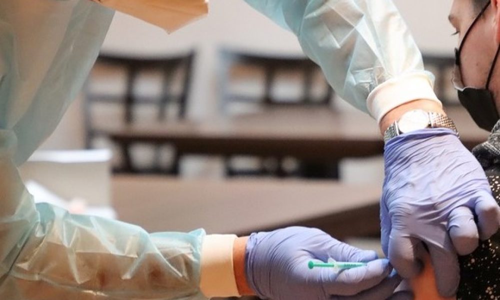 La vaccination contre la COVID-19 s’accélère au Québec