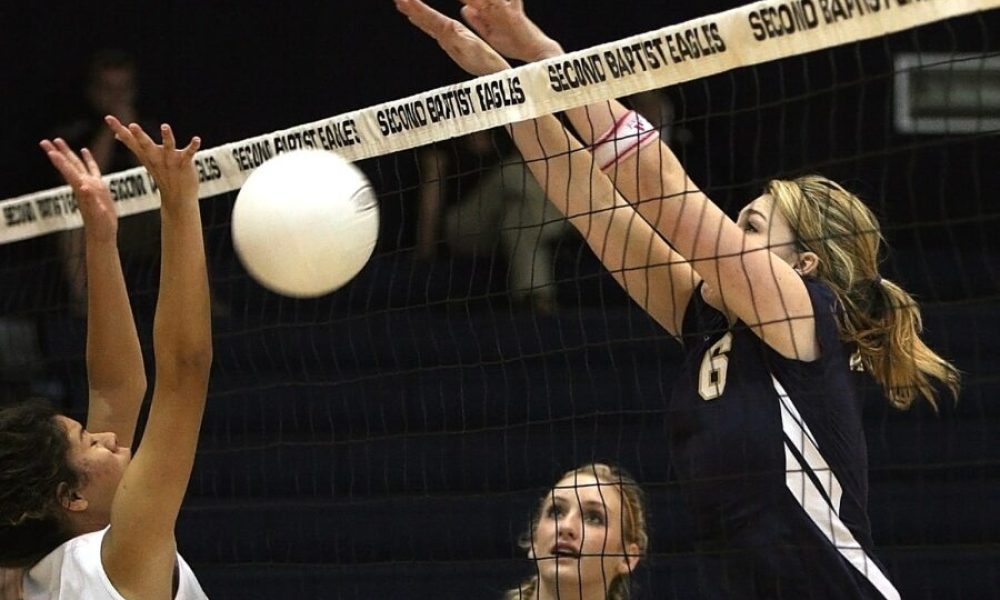 Une école de Saint-Lambert remporte un championnat de volleyball