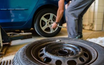 Des experts suggèrent d’attendre encore un peu avant de faire le changement de pneus. Photo: Pixabay
